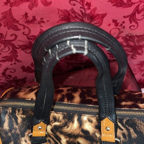 Calvin Klein Leather/Patent Leather Leopard Cheetah print‎ bag - Picture 7 of 16